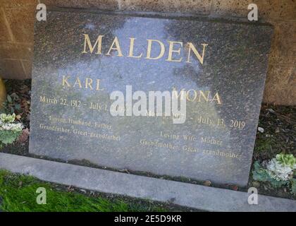 Los Angeles, Kalifornien, USA 26. Januar 2021 EIN allgemeiner Blick auf die Atmosphäre des Grabes des Schauspielers Karl Malden im Pierce Brothers Westwood Village Memorial Park am 26. Januar 2021 in Los Angeles, Kalifornien, USA. Foto von Barry King/Alamy Stockfoto Stockfoto