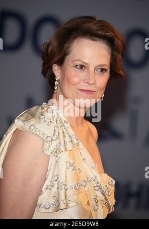 Schauspielerin Sigourney Weaver bei der Eröffnung des 8. 'Marrakech Film Festivals' am 14. November 2008 in Marrakesch, Marokko, auf dem roten Teppich angekommen. Foto von Denis Guignebourg/ABACAPRESS.COM Stockfoto