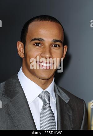 Formel-1-Weltmeister Lewis Hamilton kommt zu den American Music Awards 2008, die am 23. November 2008 im Nokia Theater in Los Angeles, CA, USA, abgehalten werden. Foto von Lionel Hahn/ABACAPRESS.COM Stockfoto