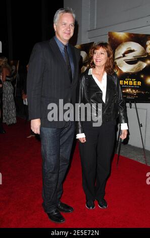 Die Schauspieler Tim Robbins und Susan Sarandon nehmen an der Sondervorführung von 'City of Ember' Teil, die am 7. Oktober 2008 im AMC Loews 19th Street East 6 in New York City, USA, stattfand. Foto von Gregorio Binuya/ABACAUSA.COM (im Bild: Tim Robbins, Susan Sarandon) Stockfoto