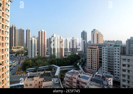 Hohe Wohngebäude in Yuen Long New Town, New Territories, Hong Kong Stockfoto