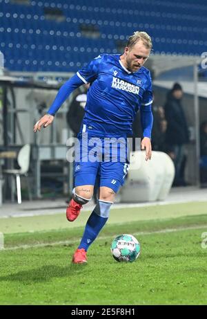 Karlsruhe, Deutschland. Januar 2021. Fußball: 2. Bundesliga, Karlsruher SC - Hannover 96, Matchday 18 im Wildparkstadion. Karlsruhe Philipp Hofmann. Kredit: Uli Deck/dpa - WICHTIGER HINWEIS: Gemäß den Bestimmungen der DFL Deutsche Fußball Liga und/oder des DFB Deutscher Fußball-Bund ist es untersagt, im Stadion und/oder des Spiels aufgenommene Fotos in Form von Sequenzbildern und/oder videoähnlichen Fotoserien zu verwenden oder zu verwenden./dpa/Alamy Live News Stockfoto