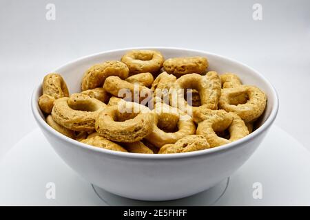 Taralli. Traditioneller italienischer Snack aus Apulien, Italien Stockfoto