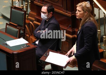 Justizminister Vincent Van Quickenborne und Innenministerin Annelies Verlinden Im Bild während einer Plenarsitzung des Plenarsaals im Federal Par Stockfoto