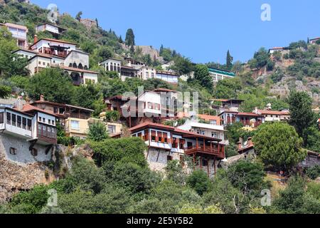 Wohngebäude auf dem Burgberg in Alanya, Türkei Stockfoto