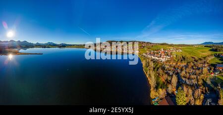 Hopfen am See, Hopfensee, bei Füssen, Drohnenschuss, Ostallgau, Allgau, Schwaben, Alpenvorland, Bayern, Deutschland, Europa Stockfoto