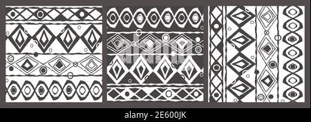 Grau weiß nahtlose geometrische endlose Muster von rauen gekrümmten Kreisen, Bögen, Rauten, Dreiecke. Ethnische Motive. Bild enthält drei Varianten von Th Stock Vektor