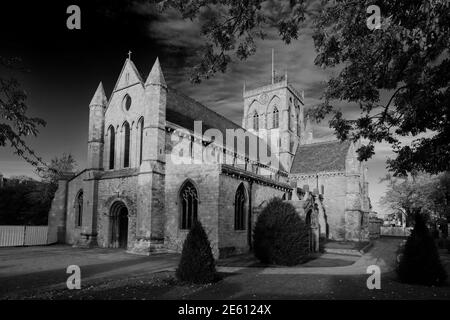 Herbstfarben auf Grimsby Minster, Grimsby Stadt, Lincolnshire County, England Stockfoto