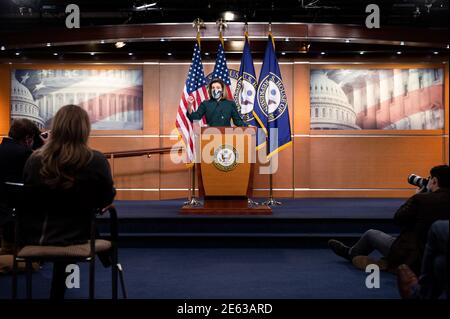 Washington, USA 28. Januar 2021. 28. Januar 2021 - Washington, DC, USA: House Speaker Nancy Pelosi (D-CA) spricht auf ihrer Pressekonferenz. (Foto: Michael Brochstein/Sipa USA) Quelle: SIPA USA/Alamy Live News Stockfoto