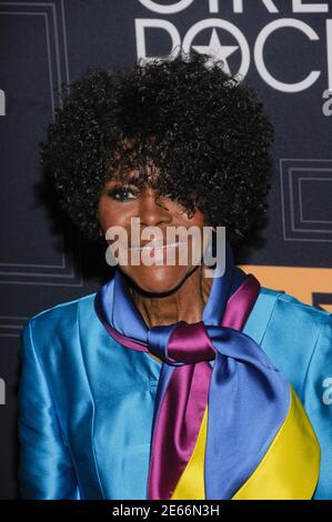 **DATEI FOTO** Cicely Tyson ist am 96 gestorben. NEWARK, NJ - 1. APRIL: Cicely Tyson besucht Black Girls Rock! 2016 im New Jersey Performing Arts Center am 1. April 2016 in Newark, New Jersey. Foto von Raymond Hagans/MediaPunch Stockfoto