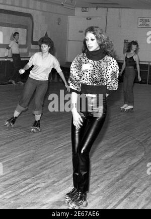 Marisa Berenson bei DER ERA Fundraiser-Veranstaltung im Flippers Roller Boogie Palace in Los Angeles, 1978 Stockfoto