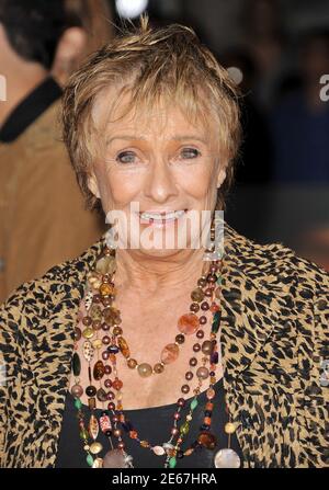 Los Angeles, USA. Oktober 2010. Cloris Leachman 14 Credit: Tsuni/USA/Alamy Live News Stockfoto