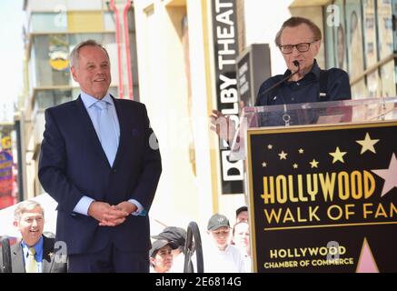 Los Angeles, USA. April 2017. Wolfgang Puck - STAR 026 und Larry King Credit: Tsuni/USA/Alamy Live News Stockfoto