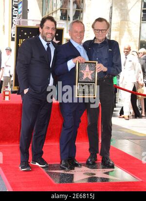 Los Angeles, USA. April 2017. Wolfgang Puck - STAR 007 Brett Ratner, Larry King Credit: Tsuni/USA/Alamy Live News Stockfoto