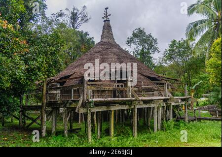 Bidayuh Longhouse im Sarawak Kulturdorf Stockfoto