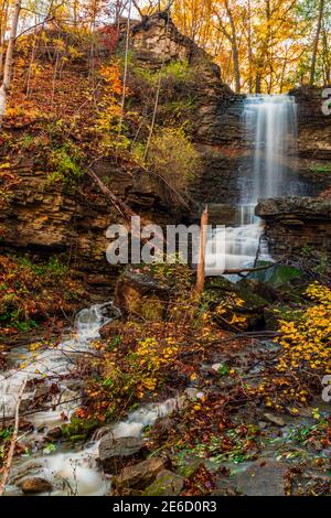 Billy Green Conservation Area Rainbow Falls Hamilton Ontario im Herbst Stockfoto