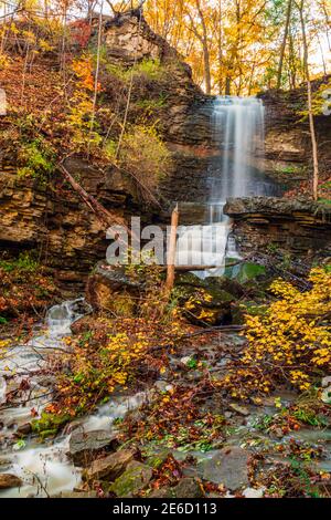 Billy Green Conservation Area Rainbow Falls Hamilton Ontario im Herbst Stockfoto