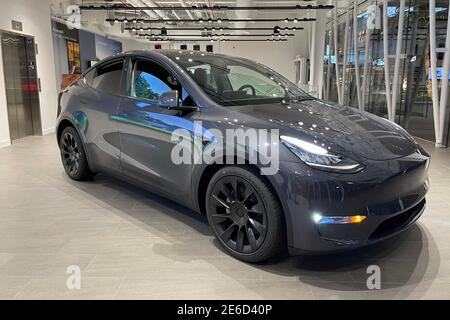 Ein Tesla Model Y Elektroauto, Donnerstag, 28. Januar 2021, in Santa Monica, Kalifornien. Stockfoto