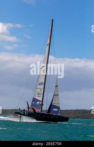 Auckland, Neuseeland. Januar 2021. American Magic im Halbfinale des Prada Cup Credit: Imageimage/Alamy Live News Stockfoto