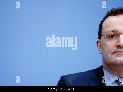 Berlin, Deutschland. Januar 2021. Bundesgesundheitsminister Jens Spahn (CDU) hält im Rahmen der Bundespressekonferenz eine Pressekonferenz zur aktuellen Lage der Corona-Pandemie ab. Quelle: Kay Nietfeld/dpa/Alamy Live News Stockfoto
