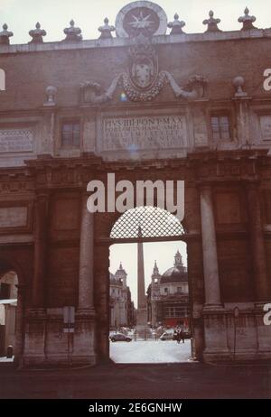 Porta del Popolo, Tor des Volkes, Rom, Italien 1990s Stockfoto