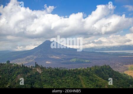 Mount Batur (Gunung Batur) - der Kintamani Vulkan auf Bali Indonesien Stockfoto