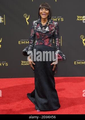 Los Angeles, USA. September 2019. Cicely Tyson kommt bei den 2019 Creative Arts Emmy Awards - Tag 2 im Microsoft Theater in Los Angeles, CA am Sonntag, 15. September 2019 statt. (Foto: Sthanlee B. Mirador/Sipa USA) Quelle: SIPA USA/Alamy Live News Stockfoto