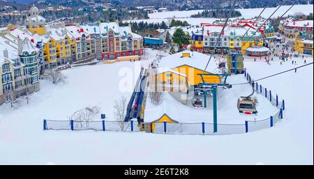 Mont Tremblant Village Resort im Winter, Quebec, Kanada Stockfoto