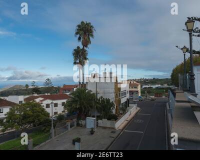 Firgas, Gran Canaria, Kanarische Inseln, Spanien 13. Dezember 2020: Blick auf die Altstadt Firgas Straßen Stockfoto