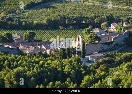 Frankreich, Vaucluse, Gigondas am Fuße der Dentelles de Montmirail, Panorama vom Rocher du Midi Stockfoto