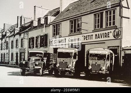 Frankreich, Finist?re (29), Douarnenez, das Hafenmuseum von Douarnenez, eröffnet im Mai 1993, befindet sich in Port-Rhu auf der alten Pouldavid ria, die Douarnenez und das TR?boul-Viertel trennt, und hat das "alte Bootsmuseum im Jahr 1985 eröffnet übernommen Stockfoto