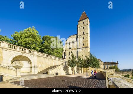 Frankreich, Gers, auch, befindet sich auf der GR 653, Weg von Arles oder Via Tolosana in Richtung Santiago de Compostela, 14. Jahrhundert Armagnac Turm Stockfoto