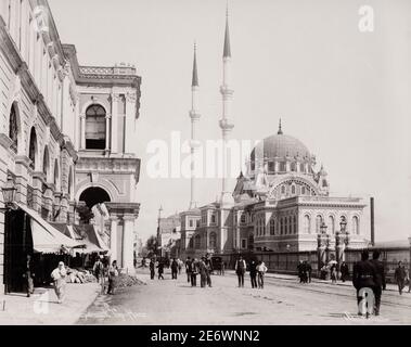 Vintage 19. Jahrhundert Foto: Die Süleymaniye Moschee ist eine osmanische kaiserliche Moschee auf dem dritten Hügel von Konstantinopel, Istanbul, Türkei Stockfoto