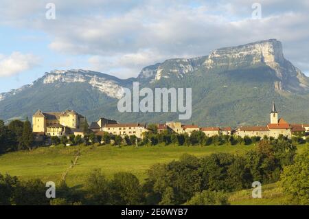 Frankreich, Savoyen, Saint Andre les Marches, das Dorf und Mount Granier Stockfoto