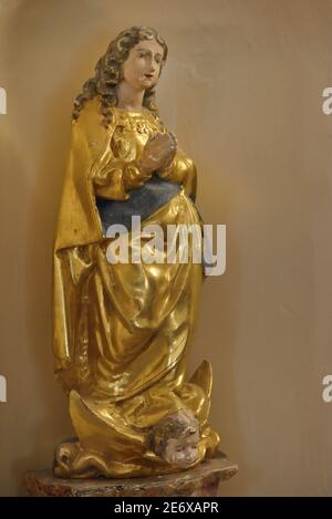 Frankreich, Aude, Cucugnan, Kirche Saint-Julien-et-Sainte-Basilisse, Vierge de l'attente (schwangere Jungfrau), 17. Jh. Stockfoto