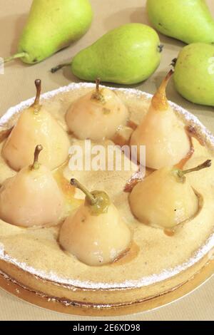 Frankreich, Allier, Saint Pourcain sur Sioule, Bäckerei Pause Gourmande, Piquenchagne (Spezialität von Bourbonnais), traditionelles Gebäck mit Birne Stockfoto
