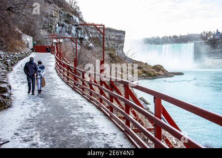 Höhle der Winde im Winter, Niagara Falls, NY, USA Stockfoto