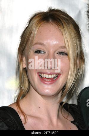 Die Darstellerin Ludivine Sagnier posiert für Bilder, als sie zur Premiere ihres neuen Films 'Moliere' kommt, der am 22. Januar 2007 im UGC Normandy Theater in Paris, Frankreich, stattfand. Foto von Nicolas Khayat/ABACAPRESS.COM Stockfoto