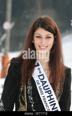 Erste Dauphine Miss Limousin Sophie Vouzelaud posiert während des 14. Fanstastic'Arts Film Festivals, das am 1. Februar 2007 in Gerardmer, Frankreich, stattfand. Foto von Denis Guignebourg/ABACAPRESS.COM Stockfoto