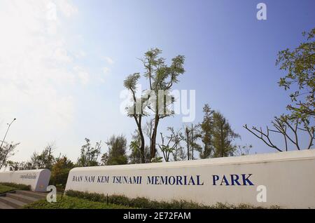 Ban Nam Khem Tsunami Memorial Park, Thailand, im Januar 2007. Zwei Jahre seit dem Tsunami im Indischen Ozean mehr als 300,000 Menschen getötet haben, werden Leben und Tourismus allmählich wieder aufgenommen. Foto von Patrick Durand/ABACAPRESS.COM Stockfoto