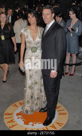 Angie Harmon und Jason Sehorn nehmen an der Vanity Fair Oscar Party 2007 Teil, die von Graydon Carter am 25. Februar 2007 bei Morton's in Los Angeles, CA, USA veranstaltet wird. Foto von Douliery-Hahn-Khayat/ABACAPRESS.COM Stockfoto