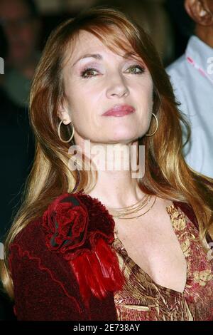 Die britische Schauspielerin Jane Seymour nimmt an der Enthüllung der Original Hollywood Sign Collection auf der artexpo New York 2007 im Jacob Javits Convention Center, Crystal Palace in New York City, USA, am 1. März 2007 Teil. DER US-Künstler Bill Mack kaufte das Originalschild, das 1978 abgerissen wurde, um als Leinwand und Bildhauermaterial eine Reihe von Skulpturen und Porträts illustrer Filmstars aus dem 'Goldenen Zeitalter Hollywoods' zu erstellen. Foto von Gerald Holubowicz/ABACAUSA.COM Stockfoto