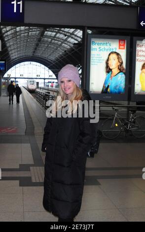 Model und Schauspielerin Mirja Neven du Mont bei der Ankunft Zur TV-Aufzeichnung der Talkshow 'Riverboat' im Studio 3 der Media Stadt Leipzig am Hauptb Stockfoto