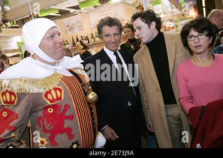 Jack lang und seine Frau besuchen am 8. März 2007 die Internationale Landwirtschaftsmesse in Paris, Frankreich. Foto von Edouard Bernaux/ABACAPRESS.COM Stockfoto