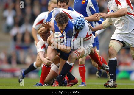 Frankreichs Yannick Jauzion während der Rugby Union, RBS 6 Nations Meisterschaft 2007 England gegen Frankreich in Twickenham in London, Großbritannien, am 11. März 2007. England gewann 28-16. Foto Nicolas Gouhier/Cameleon/ABACAPRESS.COM Stockfoto