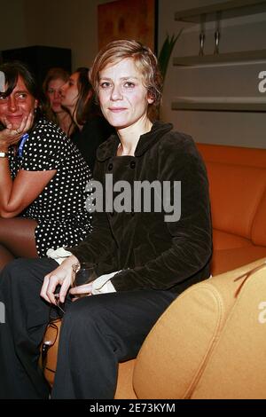 Die Schauspielerin Marina Fois nimmt an der After-Party für ''The Valet'' im Ligne Roset Store am 10. März 2007 in New York City, NY, USA, Teil. Foto von Gerald Holubowicz/ABACAPRESS.COM Stockfoto