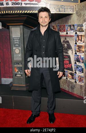 Freddy Rodriguez nimmt an der Premiere von Dimension Films 'Grindhouse' Teil, die am 26. März 2007 im Orpheum Theatre in Los Angeles, CA, USA, stattfand. Foto von Lionel Hahn/ABACAPRESS.COM Stockfoto