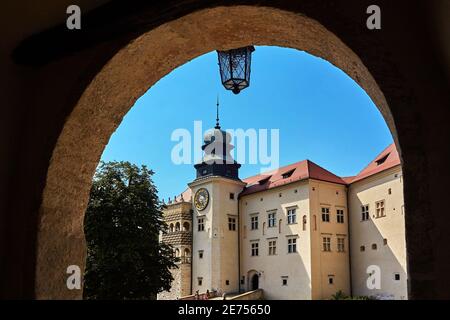 Pieskowa Skala, Polen - 16. August 2020. Schloss Pieskowa Skala. Stockfoto