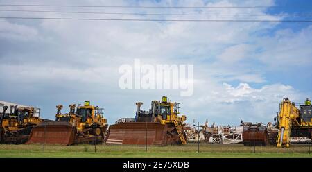 Mackay, Queensland, Australien - Januar 2021: Große Bergbaumaschinen zum Verkauf für den Einsatz überholt Stockfoto