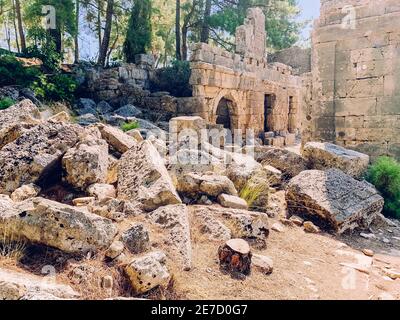 Touristenroute, Ruinen der antiken Stadt Seleucia in der Provinz Antalya, Türkei. Stockfoto